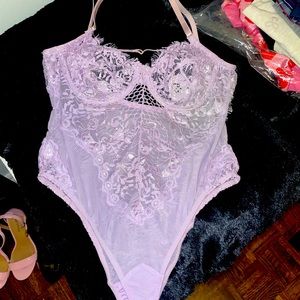 M boutique lace bodysuit in light purple!